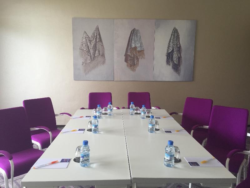Hyatt Place Taghazout Bay エクステリア 写真 A meeting room at the hotel